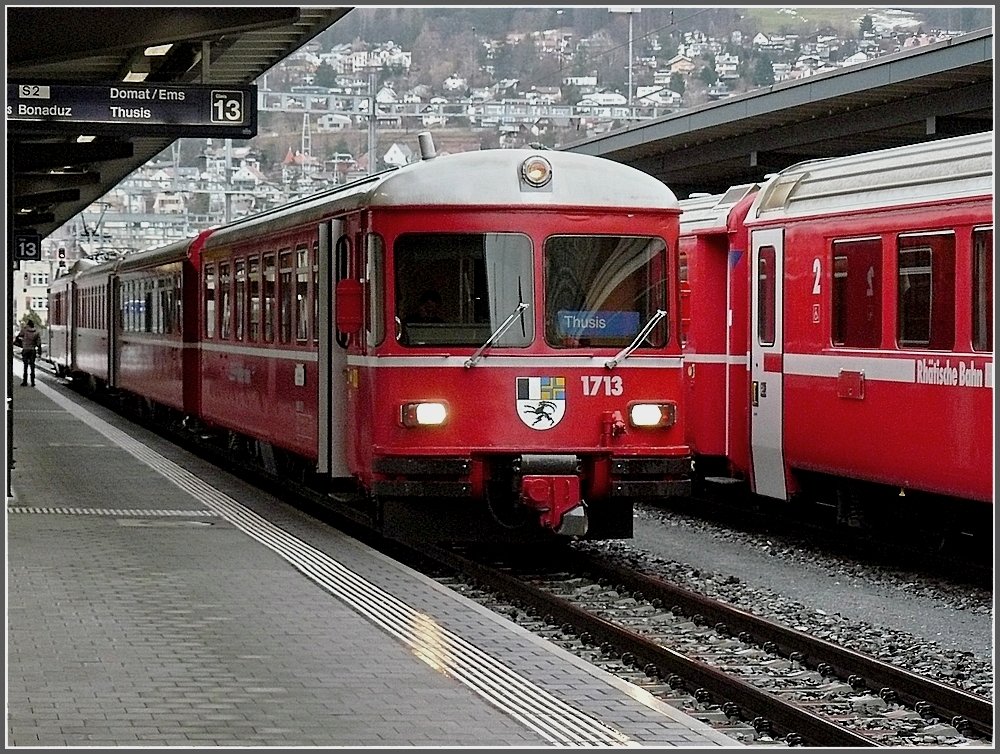A local train to Thusis is waiting for passengers at the station of Chur on December 23rd, 2009.