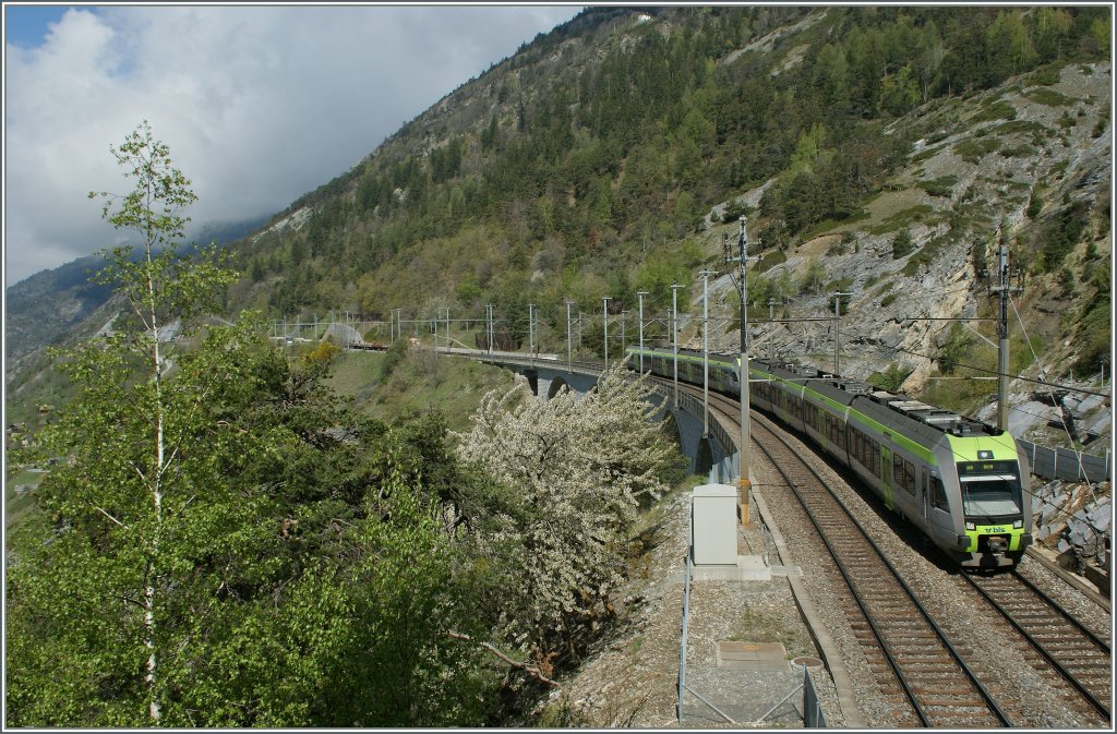 A Ltschberger to Brig over the Luoelkin Viaduct by Hohtenn.
 04.05.2013