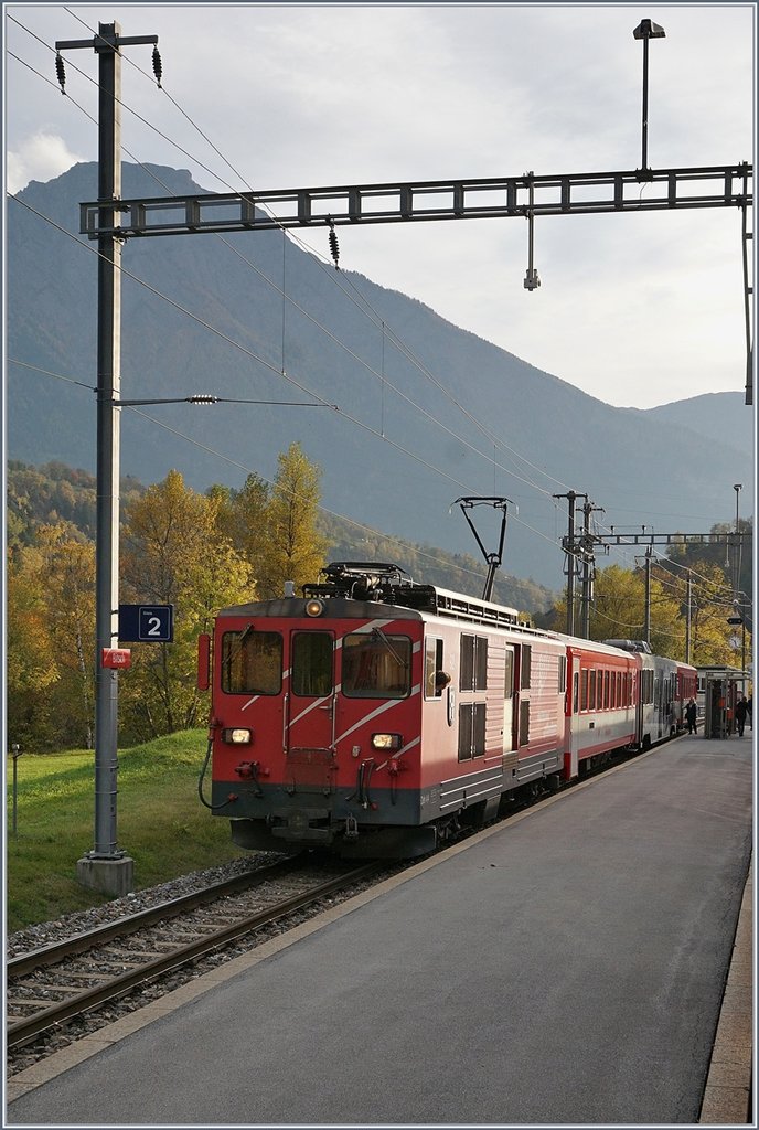 A MGB De 4/4 wiht a local Service in Bitsch.
21.10.2017