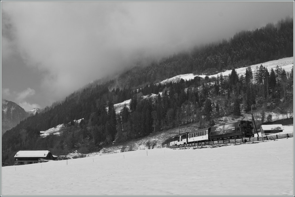 A MOB local Train by Chteu d'Oex on the way to Zeisimmen.
28.01.2013