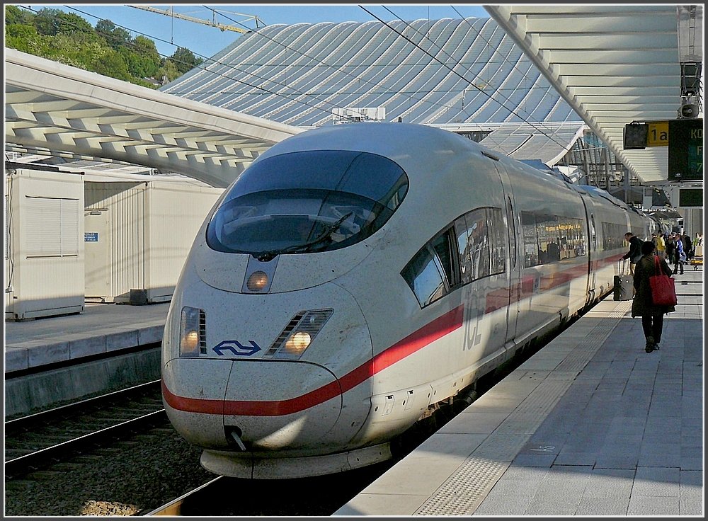 A NS ICE unit is waiting for passengers at the station Lige Guillemins on May 30th, 2009. 