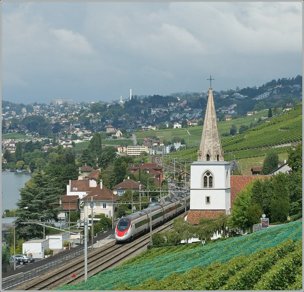 A SBB ETR 610 on the way to Geneva.
28.07.2011