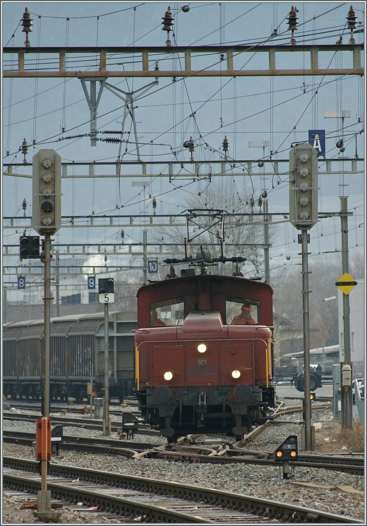 A SBB Te 329 in Sion. 
14.02.2011