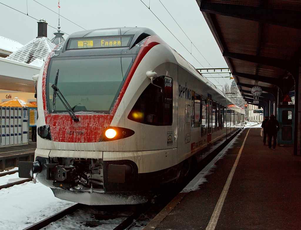 A Seehas (a four-part Flirt RABe 521 xxx of the SBB GmbH (Germany)) on 08.12.2012 is ready on the track 2a in the station Konstanz for departure to Engen.