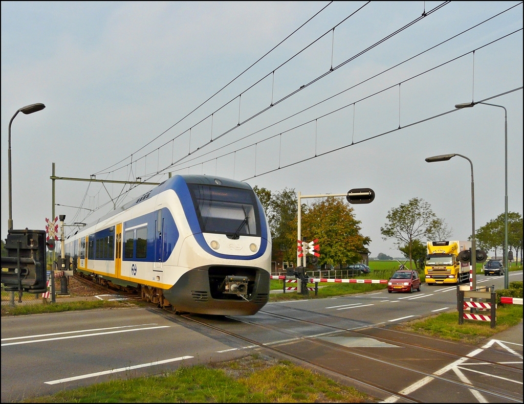 A Sprinter Lighttrain photographed in Sevenbergen on September 2nd, 2011.