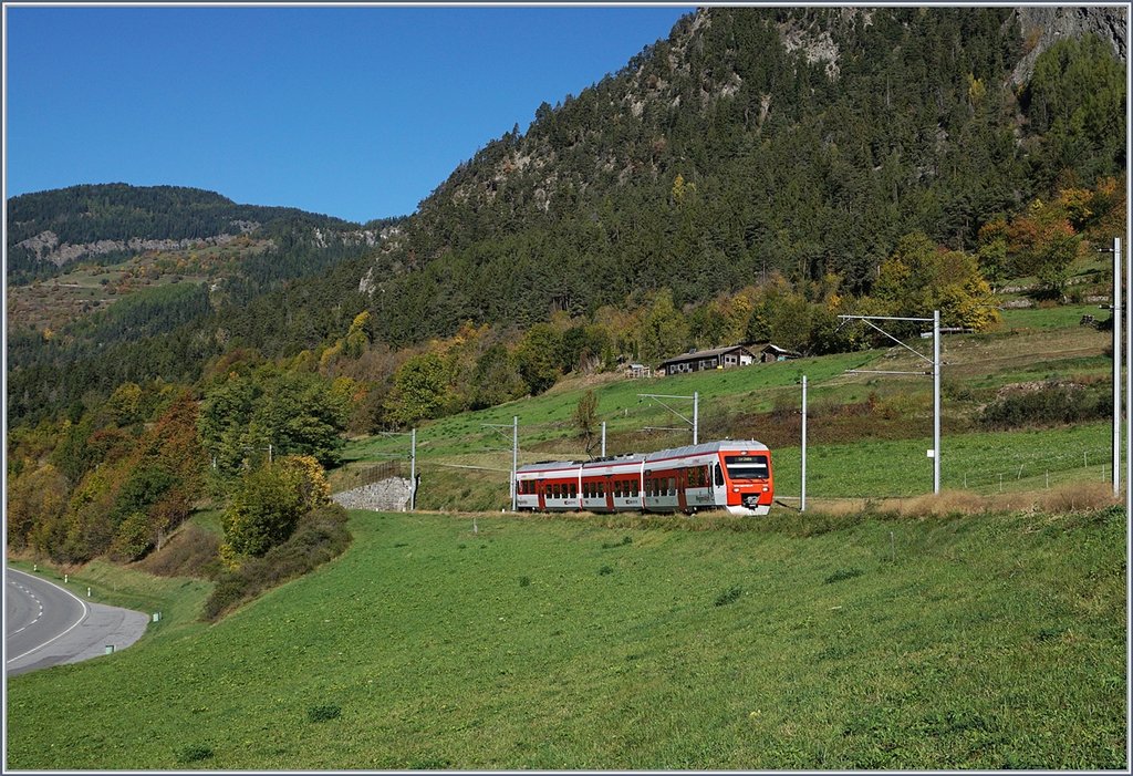 A TMR local train near Le Chable. 
07.10.2017