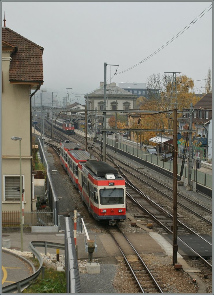 A WB (Waldenburgerbahn) local train from Waldenburg is arriving at Liestal. 
06.11.2012