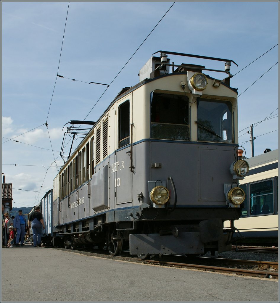 ABFe 2/4 N 10 (Loche les Bains) LLB in Blonay by the B-C.
12.06.2011 