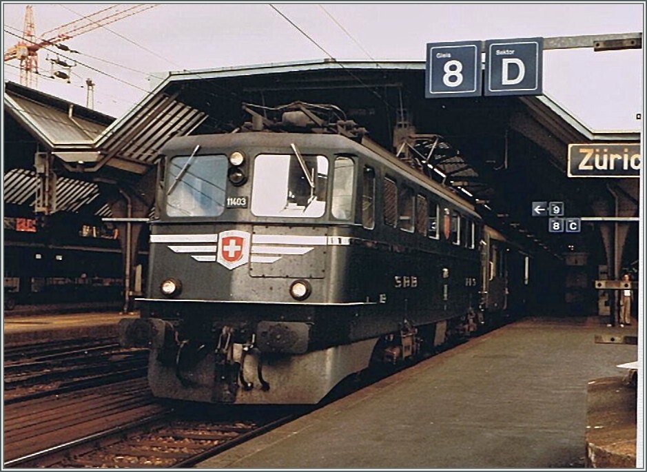 Ae 6/6 111403 in Zurich Main Station.
September 1984