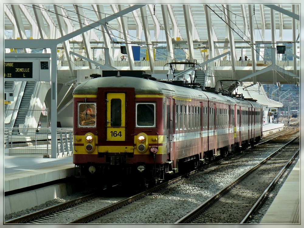 AM 62 164 photographed in Lige Guillemins on August 30th, 2009.  