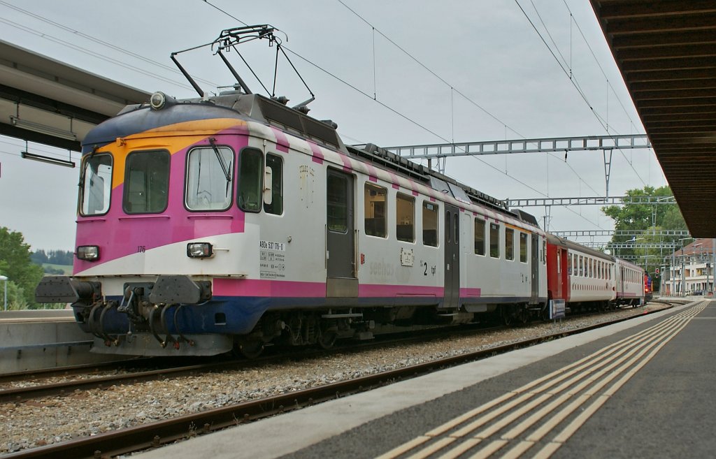 An old ex MThB ABDe 4/4 in Romont.
27.05.2011