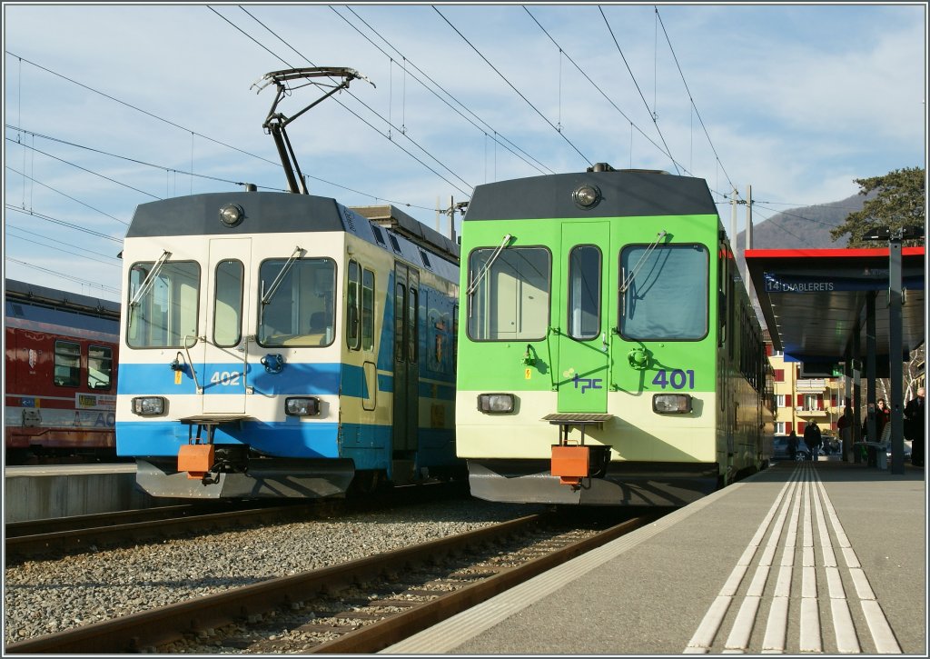 ASD BDe 4/4 402 and 403 in Aigle. 
04.02.2011