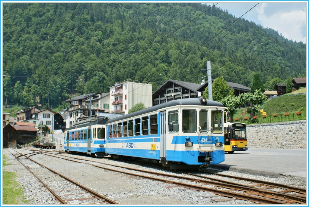 ASD local train in Le Sepey. 
01.07.2010