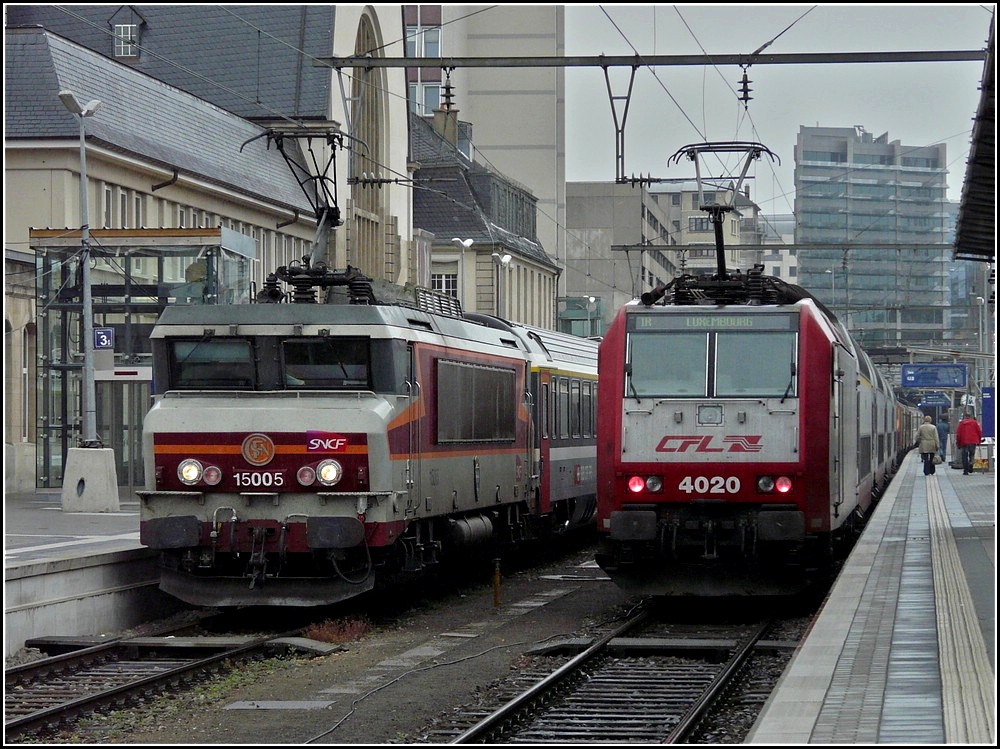 BB 15005 and 4020 photographed at the station of Luxembourg City on June 6th, 2009.