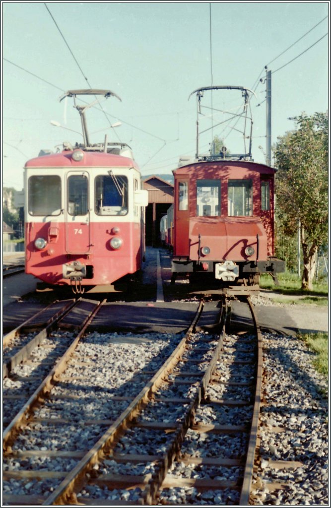 BDe 2/4 N74 and Te 82 in Blonay. 
Summer 1985