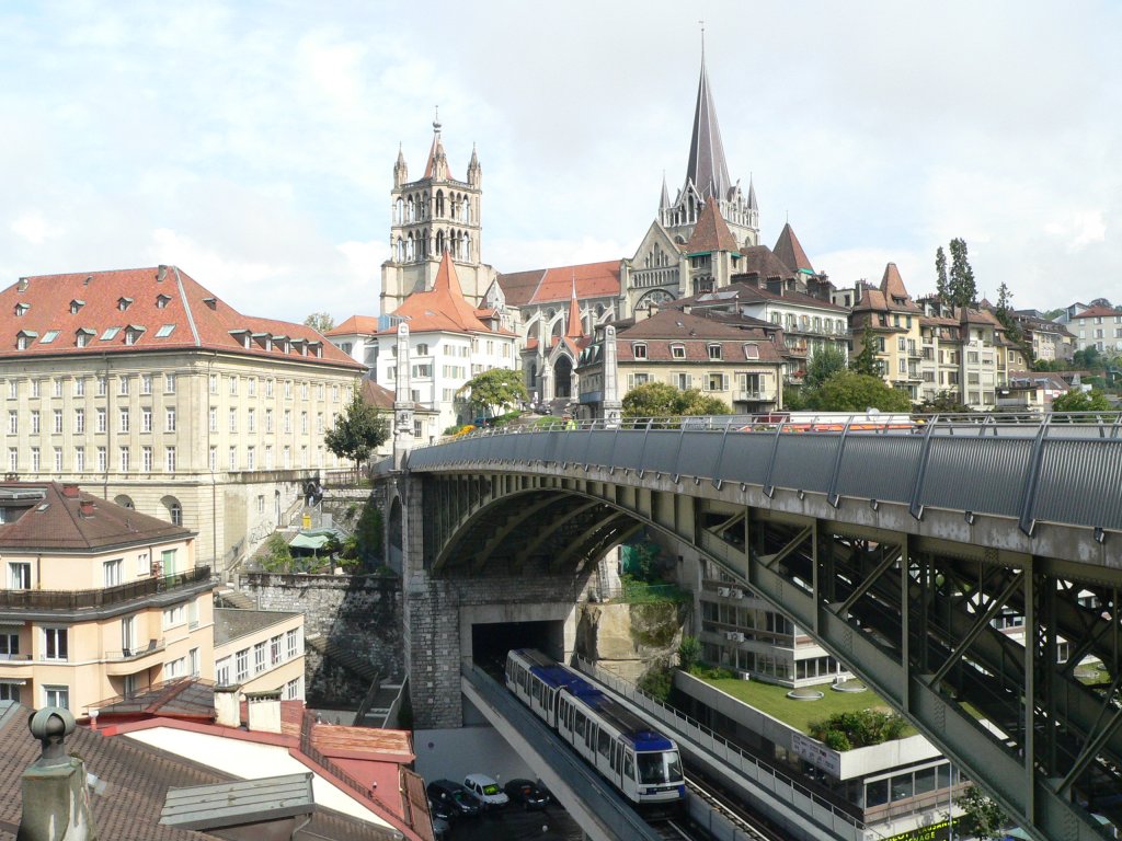 Bessires-Bridge in Lausanne: A m2 metro train crosses the bridge. 2011-08-27