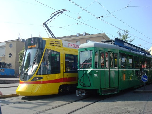 BLT tram  Tango  and BVB tram nr 1475 2009 - 06 - 30.