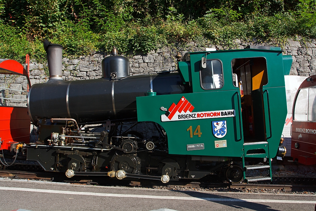 BRB 14 (Town Brienz) a fuel oil-fired,  at the station of the BRB 01.10.2011 ready for departure. The H 2 / 3 was built in 1996 (third generation) unter the serien number. 5689 at the Swiss Locomotive and Machine Works, Winterthur (now DLM AG) was built. For more information: http://www.brienz-rothorn-bahn.ch