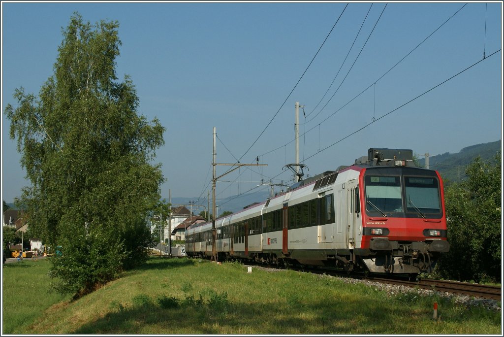 by Lengnau  on the MLB (BLS)a RBDe 560  Domino  is running as RE Delle - Biel/Bienne .
22.07.2013