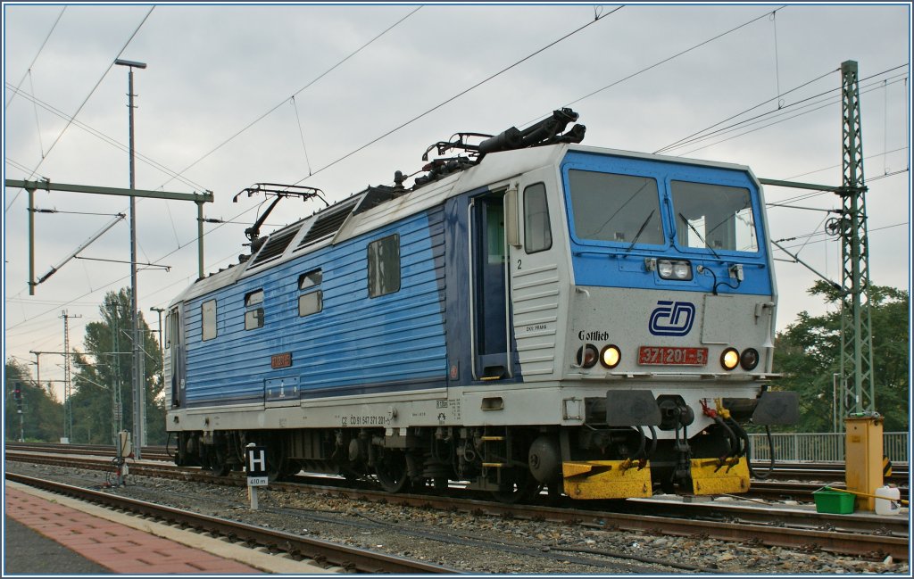 CD 371 201-5  Gottlieb  in Dresden Main Station.
25.09.2010