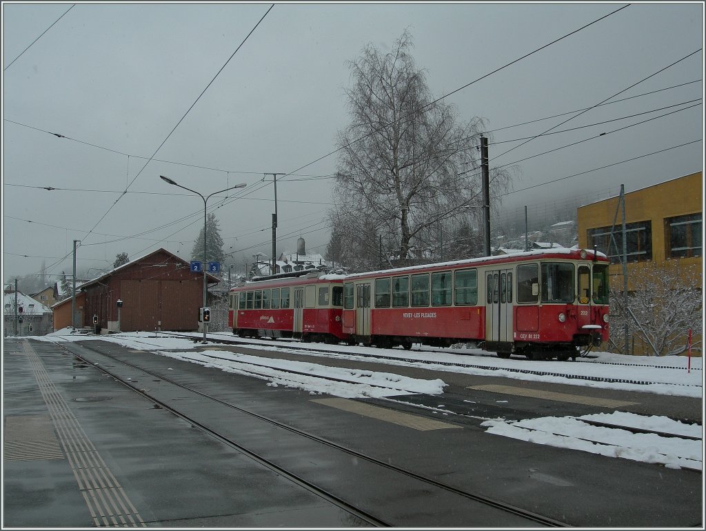 CEV Beh 2/4 and Bt in Blonay.
06.202.2013