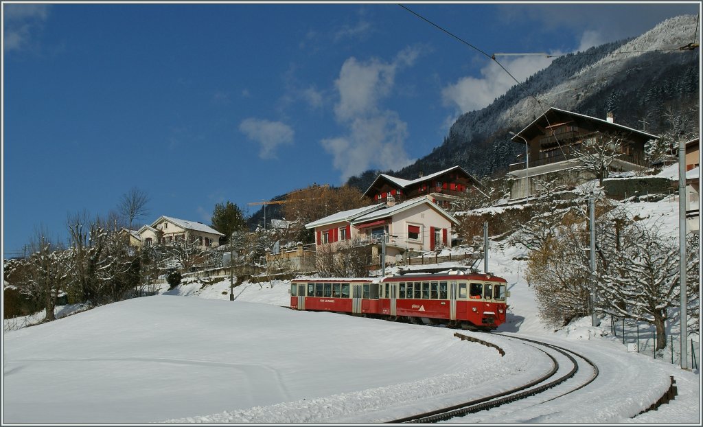 CEV local train n the way from the Peiades to Blonay.
02.02.213