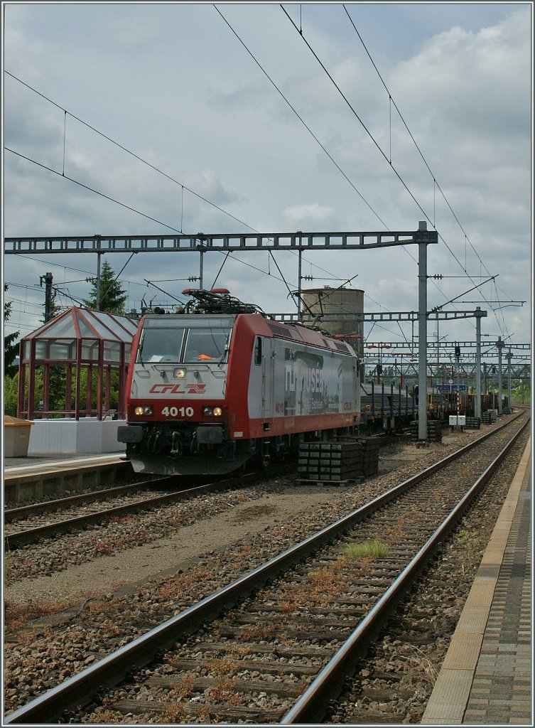 CFL 4010 with a Cargo Train in Wasserbillig.
14.06.2013