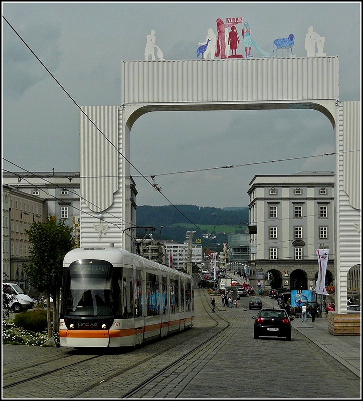 Cityrunner Number 027 taken at Hauptplatz in Linz on September 14th, 2010.