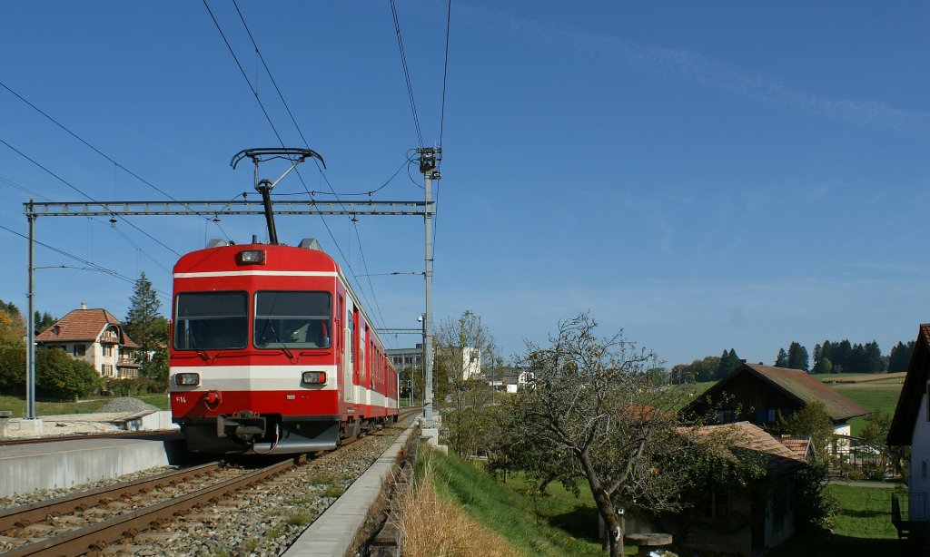 CJ local train in the Les Bois Station. 
11.10.2010