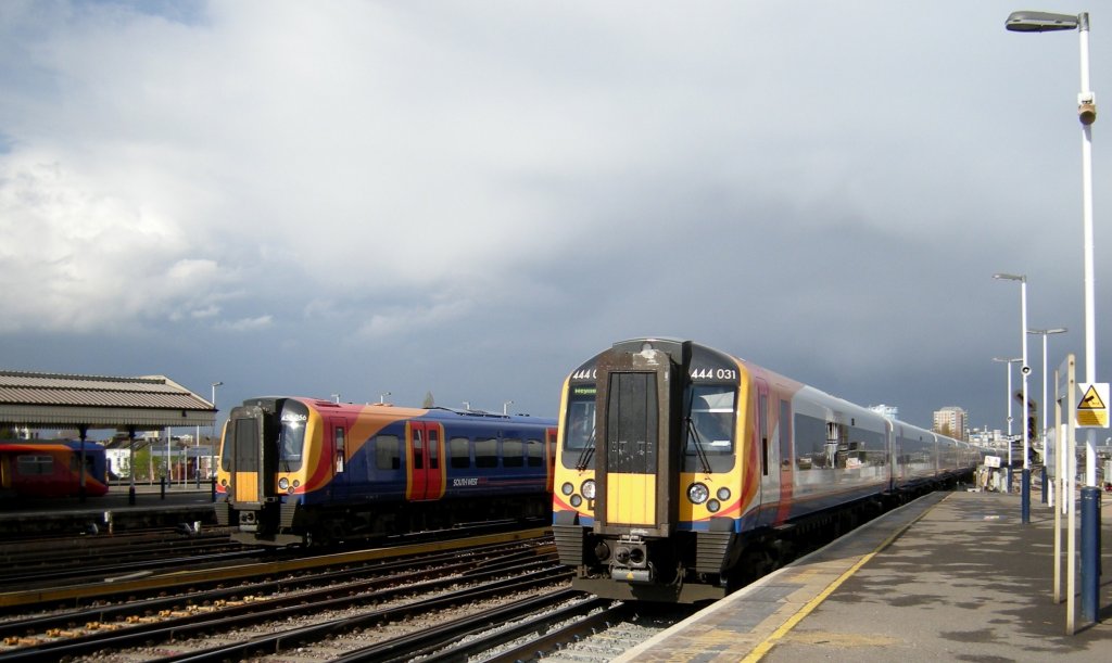 Clapham Junction, Britain's busiest railway station with Class 444 and 450 from Southwest train services. 
14.04.2008