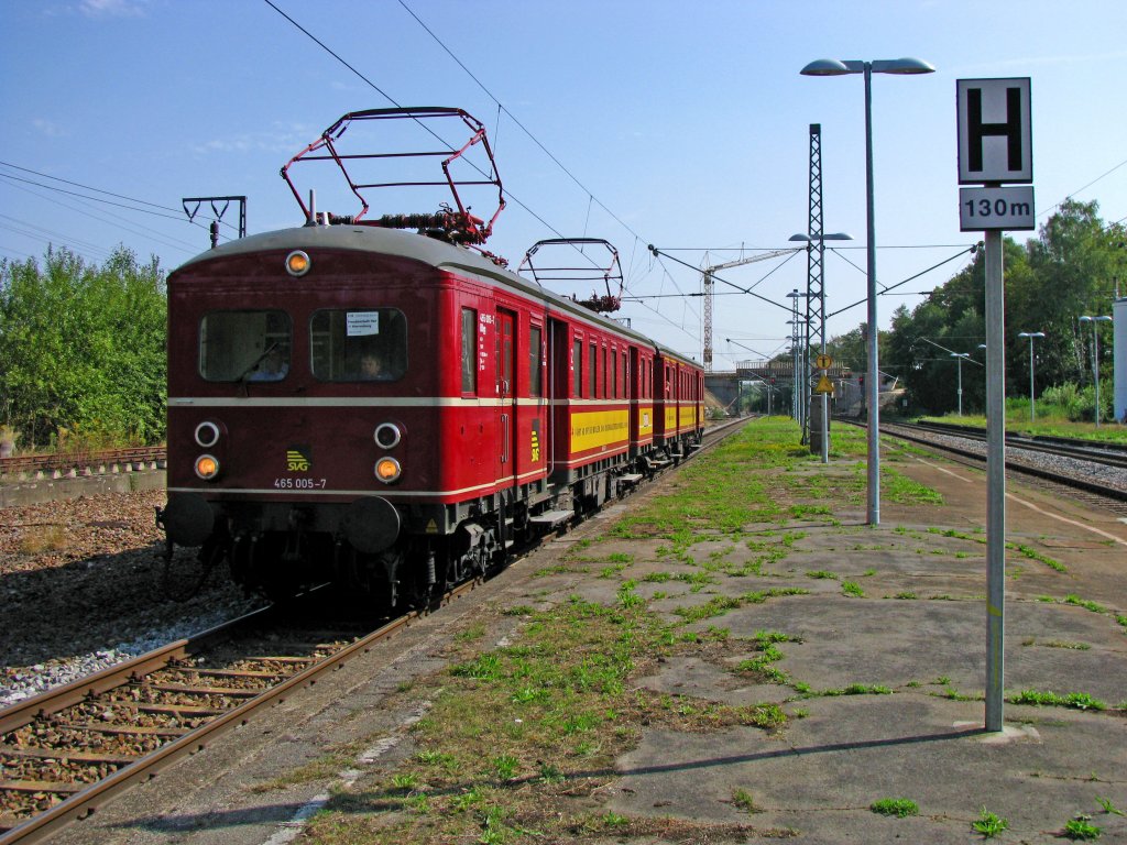 Class 65 train No 005 is heading to Eutingen on its journey from Herrenberg to Freudenstadt. (September 2009)