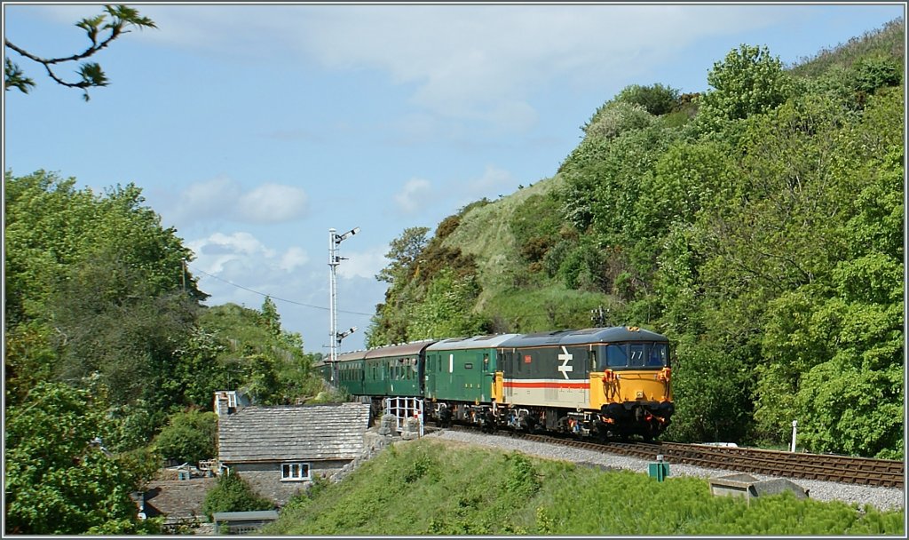 Class 73 205 ans 73 136 by Corfe Castle during the Swanage Diesel Gala. 
08.05.2011