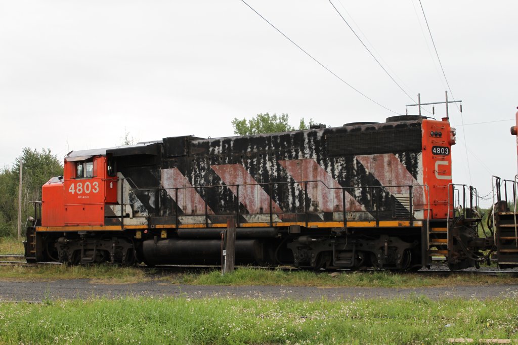CN 4803 (GP38-2) at 16.09.2010 on Contrecoeur,QC. 
