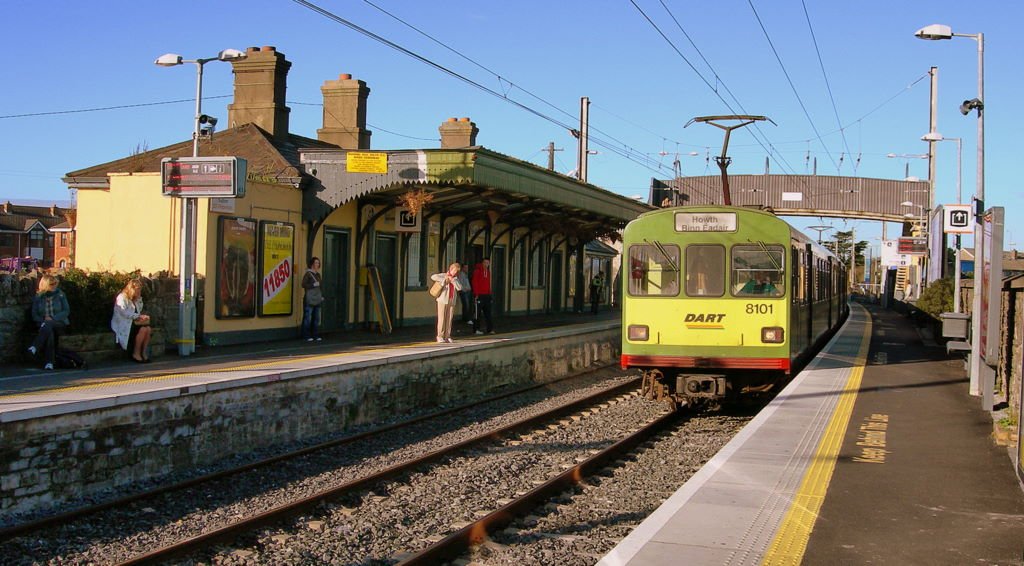 DART in the Sutton Station. 
03.10.2006