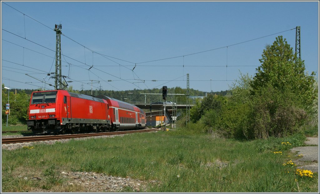 DB 146 237-3 wiht a RE to Baden Baden by Engen.22.04.2011