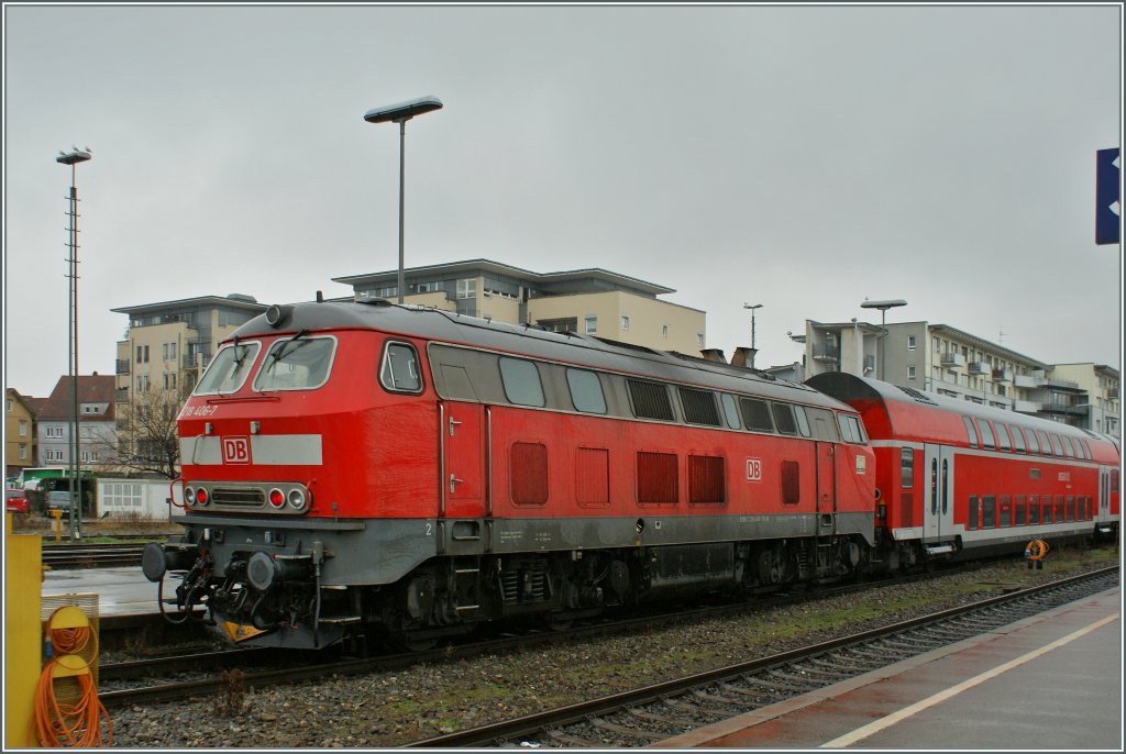 DB 218 406-7 with an IRE from Stuttgart in Friedrichshafen (Stadt)
16.11.2010