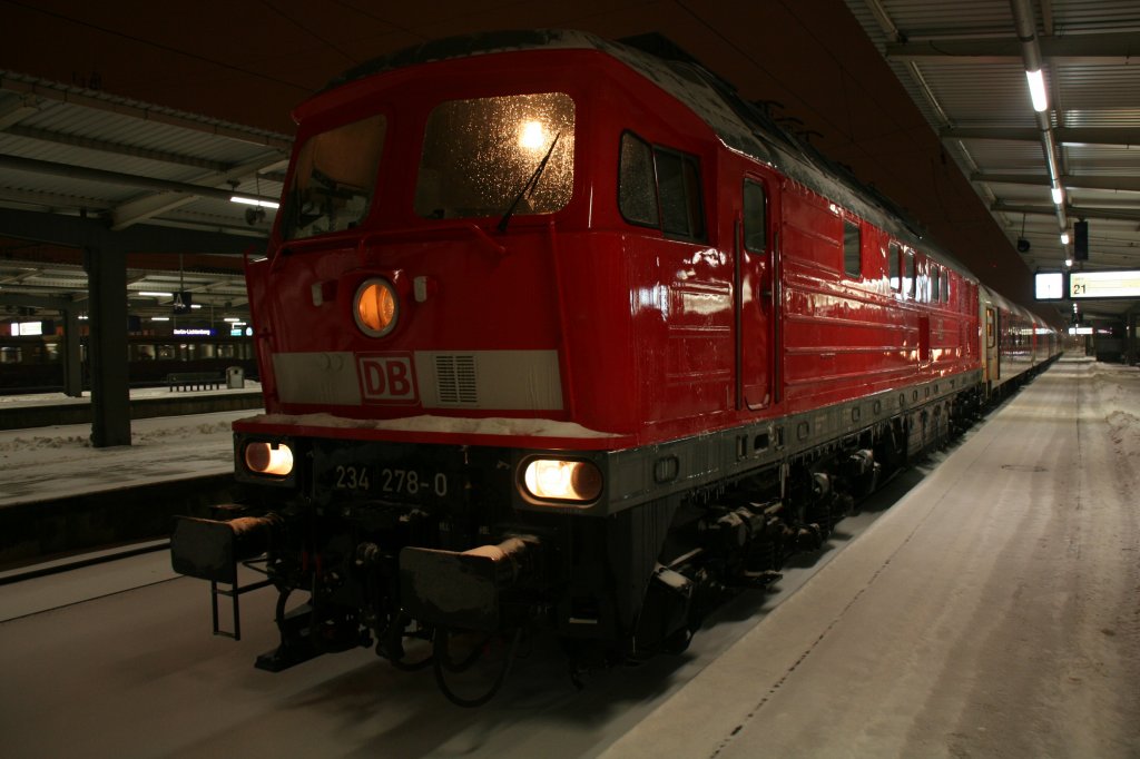DB 234 278-0 with IC wagons on 9.1.2010 at Berlin-Lichtenberg.