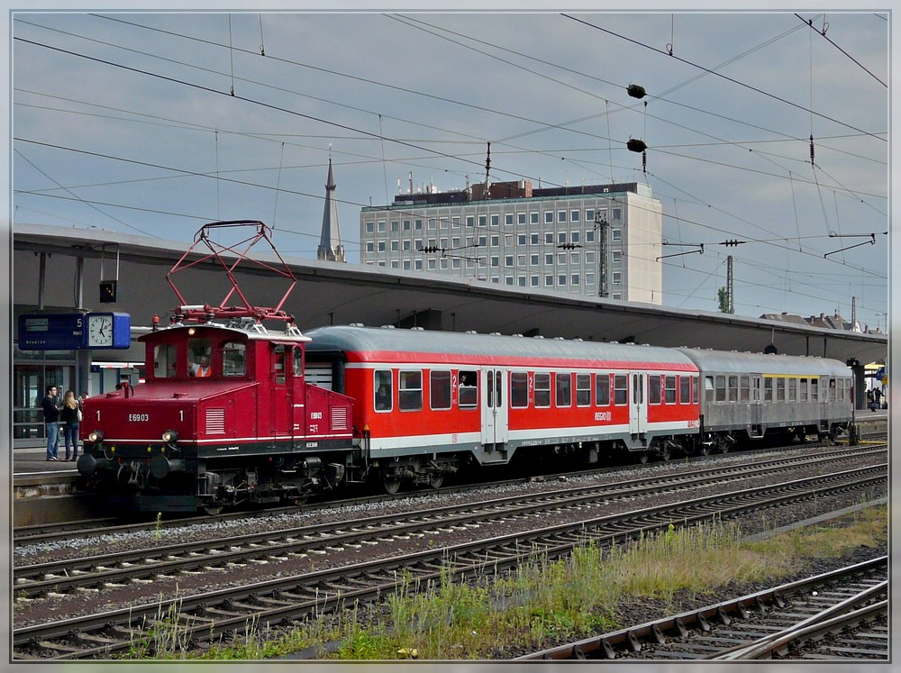 E 69 03 is running through the main station of Koblenz on May 22nd, 2011.