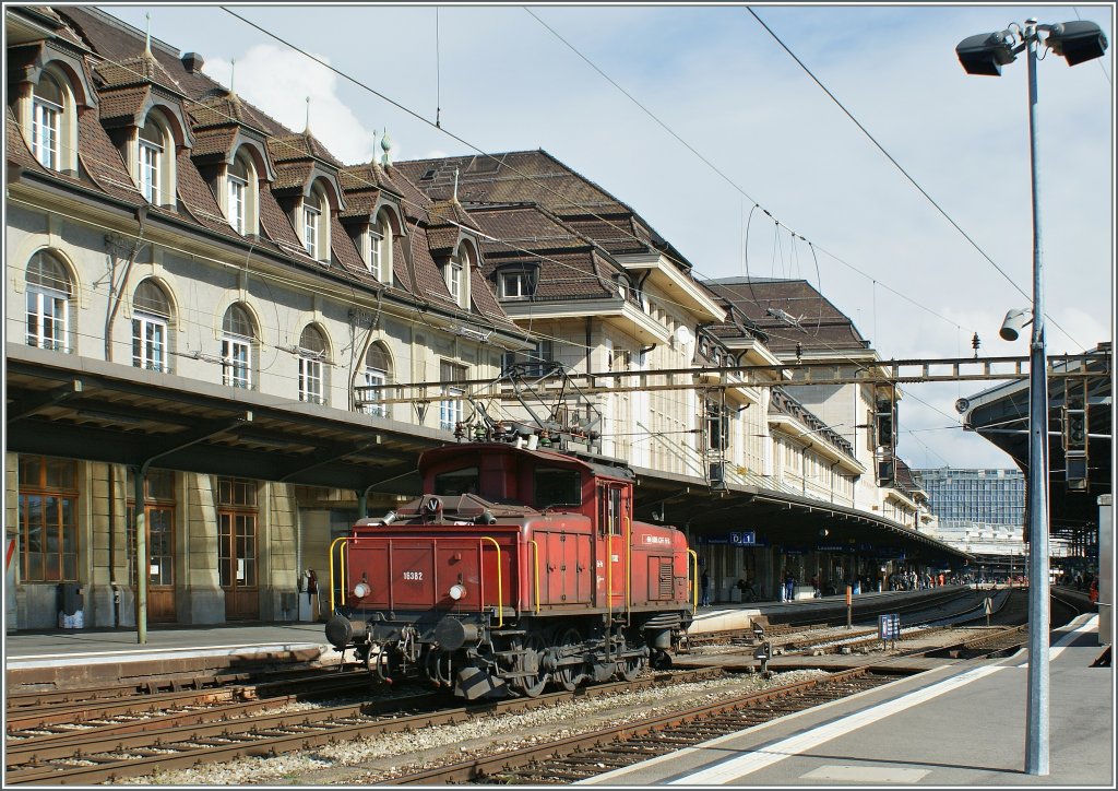 Ee 3/3 16382 in Lausanne. 
28.09.2010