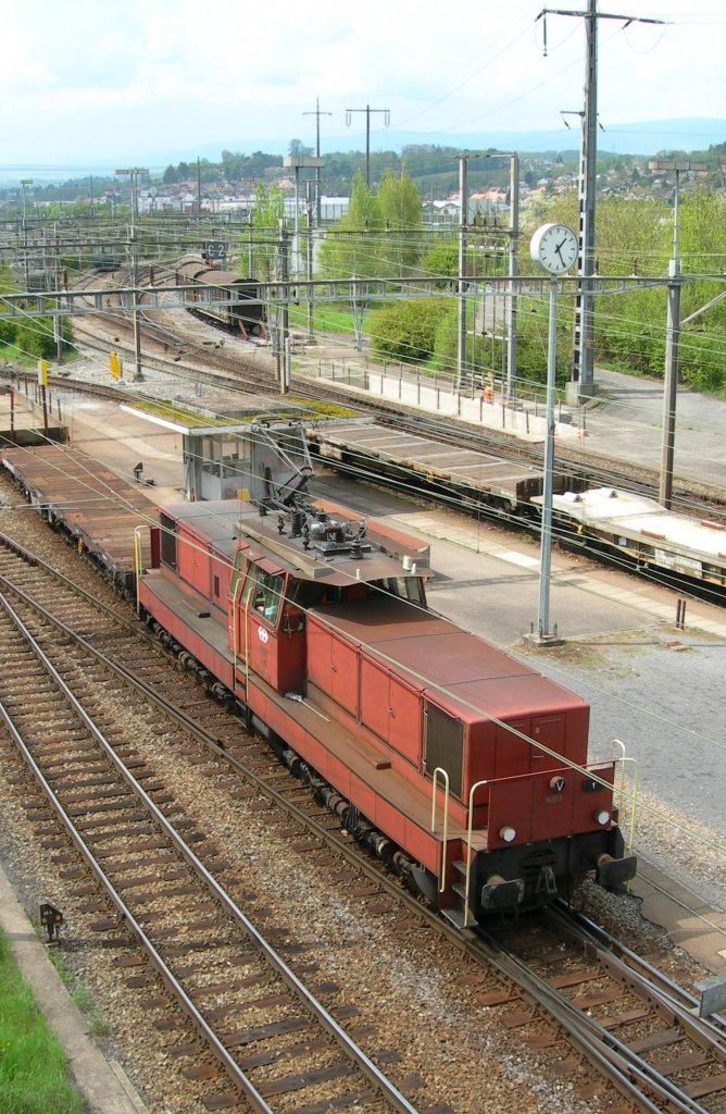 Ee 6/6 in the Lausanne Triage Station. 
27.04.2006