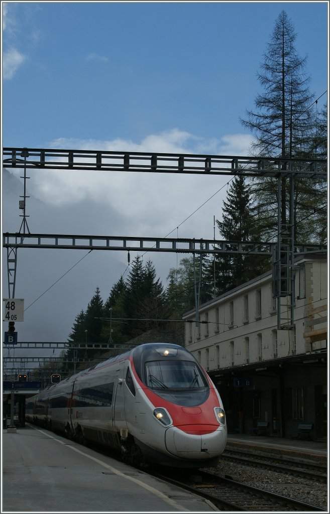 ETR 610 from Milano to Basel in Goppenstein. 
04.05.2013