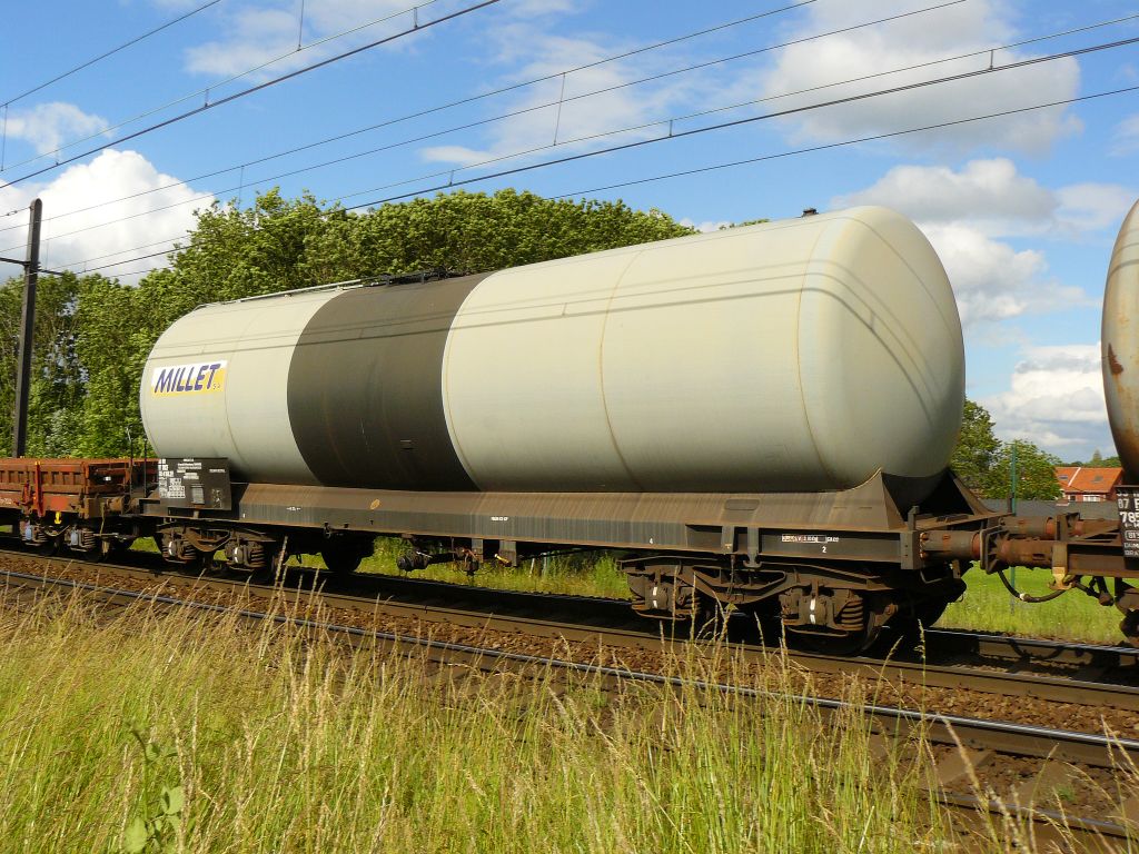 French Zas Tankcar owned by  Millet  pictured in Ekeren near Antwerpen, Belgium 22-06-2012.