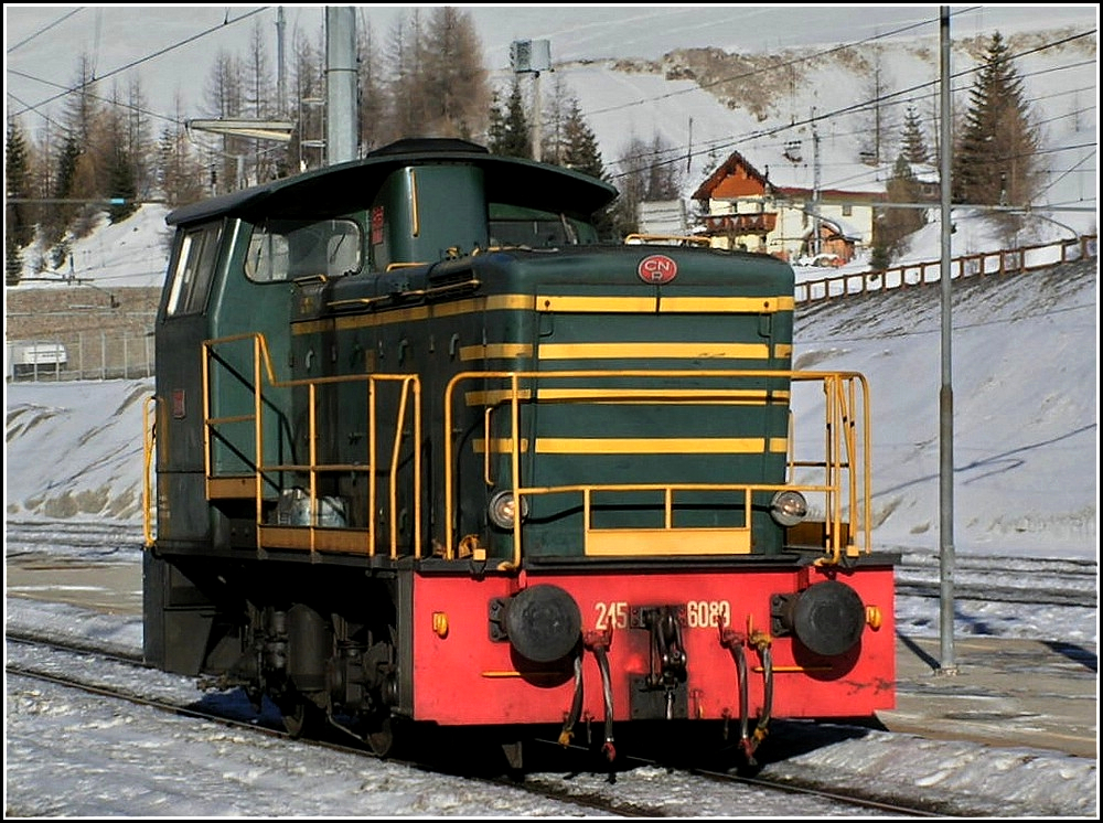 FS D 245 6089 is running through the station Brenner/Brennero on February 4th, 2006.