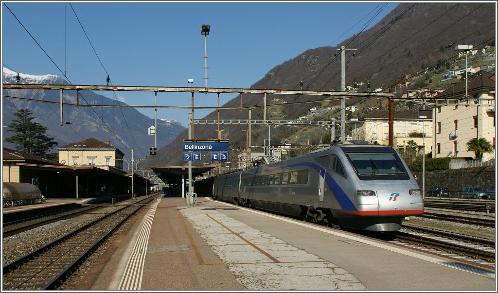 FS ETR 470 in Bellinzona. 
21.03.2011