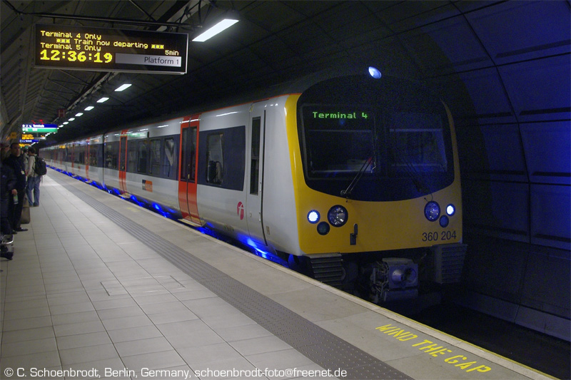 Heathrow Connect 360 204.
October 2009