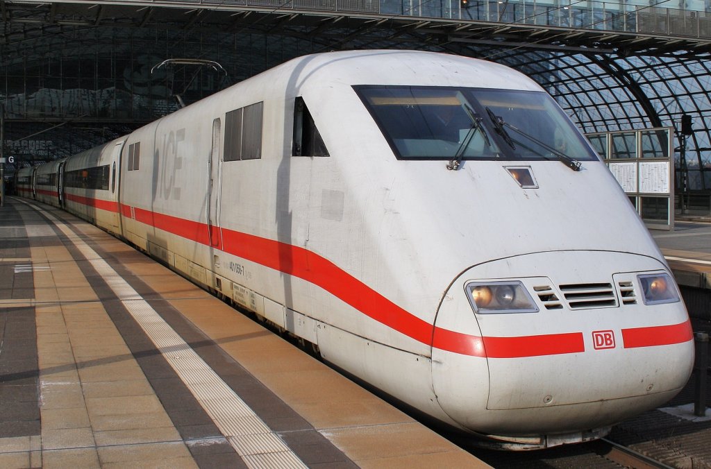 Here 401 056-7  Heppenheim/Bergstrae  as ICE876 from Kassel-Wilhelmshhe to Berlin Ostbahnhof. Berlin main station, 25.2.2012.