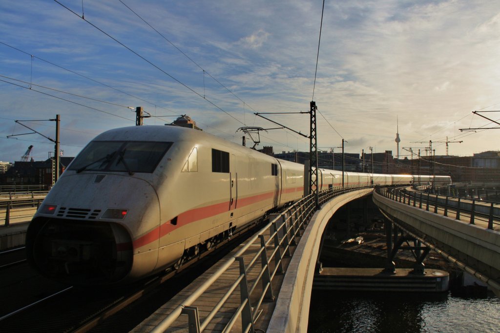 Here 402 011-1  Uelzen  as ICE841 from Hannover main station to Berlin Ostbahnhof. Berlin main station, 25.2.2012