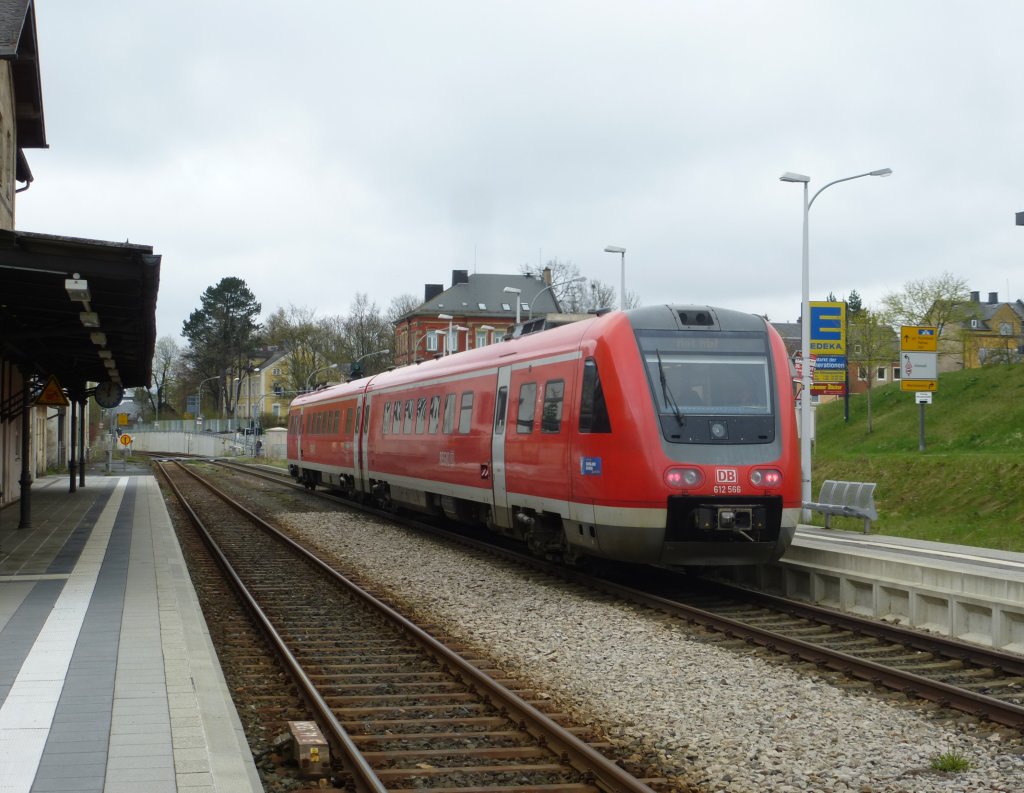 Here a lokal train to Hof main station on April 28th 2013 in Schwarzenbach an der Saale. The train was some minutes later than normaly.