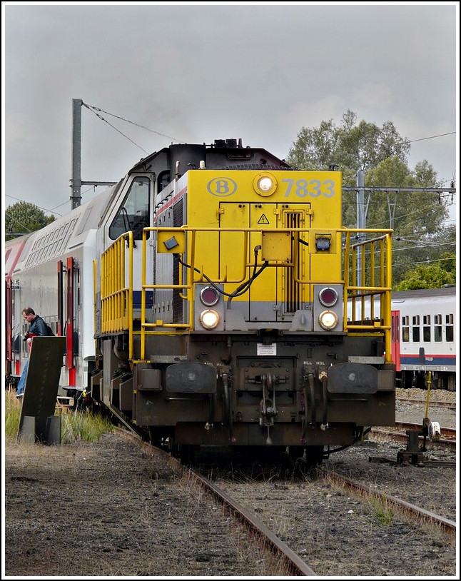 HLD 7833 pictured in Saint Ghislain on September 12th, 2009.