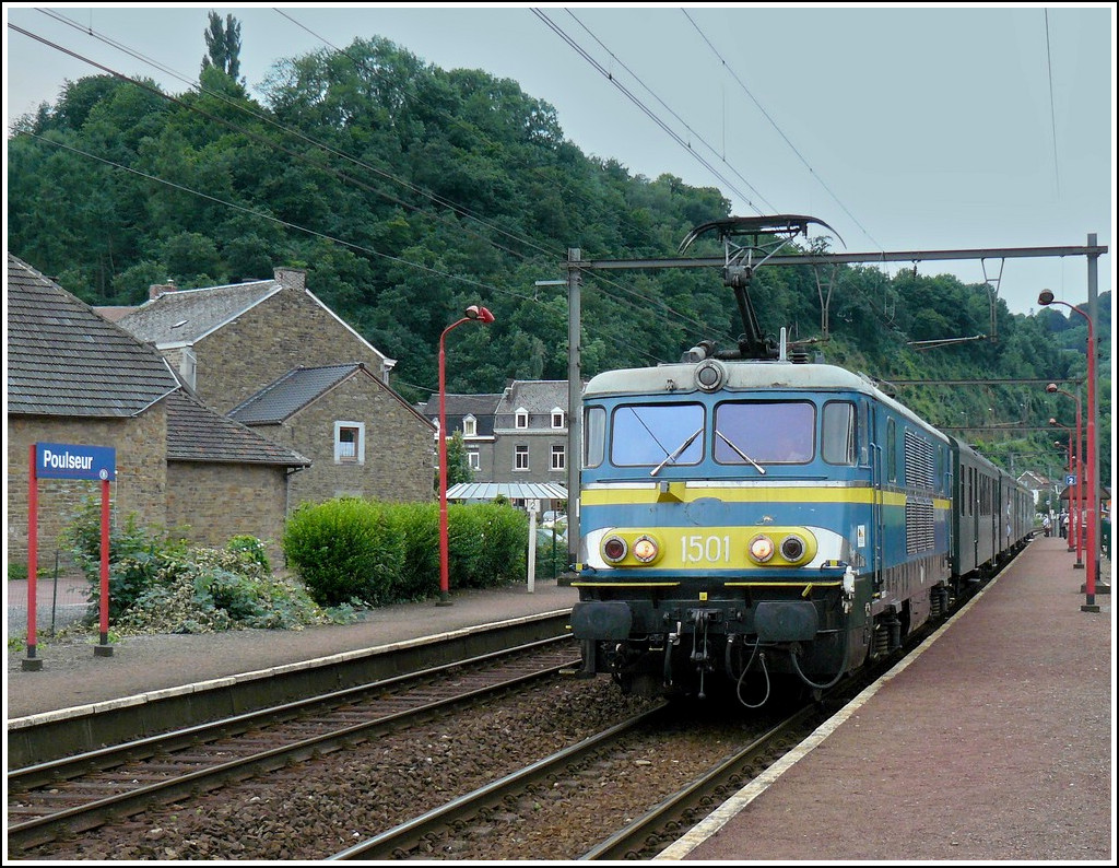 HLE 1501 is arriving with its special train in Poulseur on June 28th, 2008.